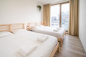 Aesthetic 12 Guests Apartment With Balcony