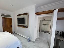 Boutique Hotel-Style Room In Ferndale-C3