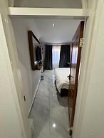 Boutique Hotel-Style Room In Ferndale-C3