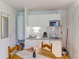 Accessible Apartment With Garden