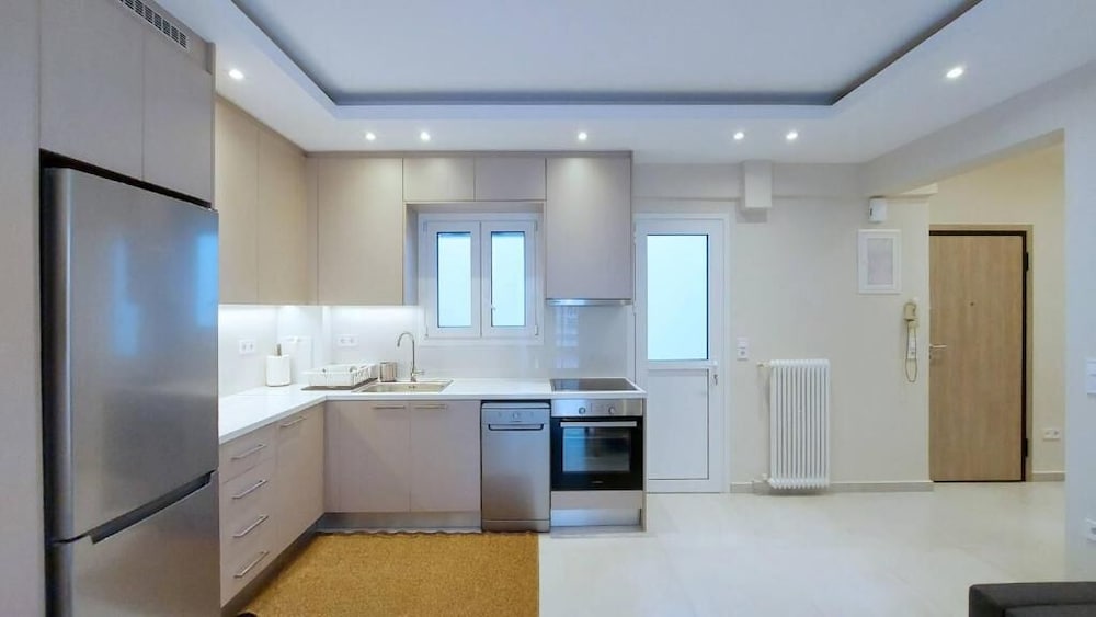 Kolonaki A modern and bright apartment