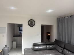Boutique Hotel-Style Room In Ferndale-E5