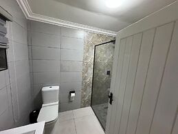 Boutique Hotel-Style Room In Ferndale-E5