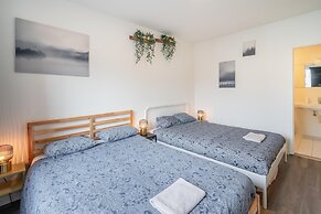 Antwerp Bright Apartment Stay