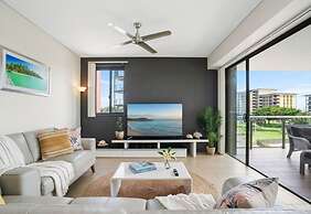 Zen Bayside Seaview - Balcony - Shared Pool