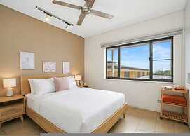 Zen Bayside Seaview - Balcony - Shared Pool