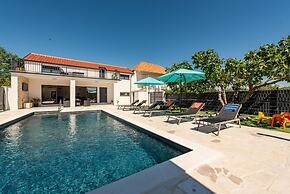Villa Flora Zadar Villas