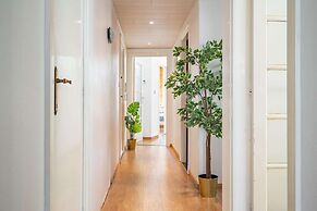 Large Antwerp City Center Apartments3bbns