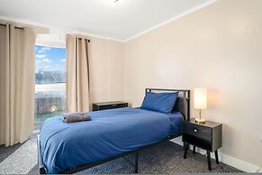 Spacious 4BR City Centre Apartment Dundee
