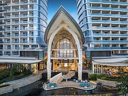 Salt Crystal Hotel By RìChū
