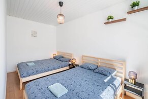Large Antwerp City Center Apartments2bbns