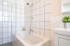 Large Antwerp City Center Apartments2bbns