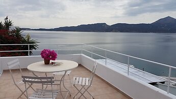 Villa Soleil Milos - Delmar Collection