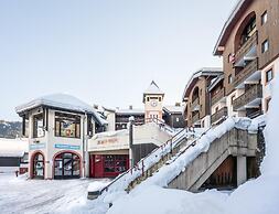 Slope-access Morillon Apartment for 4