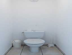Apartment With Access to Pool