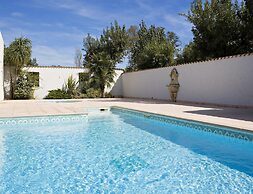 Spacious Marina Stay for Six