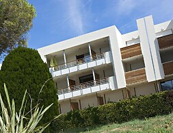 Spacious Marina Stay for Six