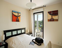 Spacious Marina Stay for Six