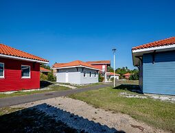 Home for 8 With Pool and Sauna