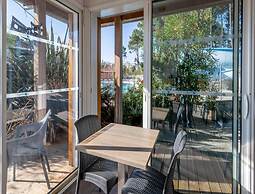 Home for 8 With Pool and Sauna