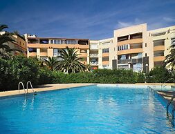 Spacious Coastal Stay for 8 in Cap D'agde