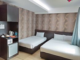 7 Hotel