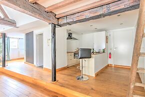 Elegant Duplex Apartment Antwerp