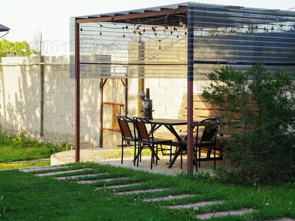 Dolon Hostel