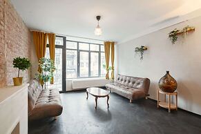 Spacious 2BR Stay for 14 by Grand Central