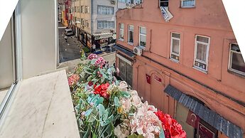 Balat Side Apart