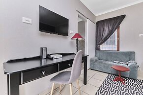 The Cozy 1 Bedroom Apartment