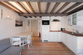 Spacious 11-person Stay in Antwerp