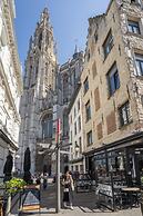 Spacious 11-person Stay in Antwerp