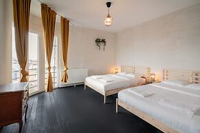2BR Apartment Near Grand Central for 14P