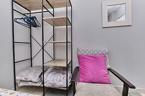 Cozy Two Bedroom Escape