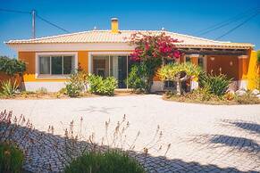 Chalet With Pool Meia Praia Beach, Lagos