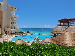 Caribbean View at Cancun Plaza Condos