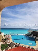 Caribbean View at Cancun Plaza Condos