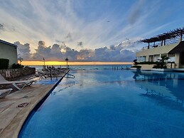 Caribbean View at Cancun Plaza Condos
