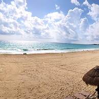 Caribbean View at Cancun Plaza Condos