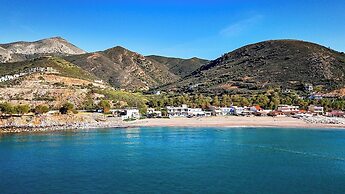 Fodele Beach Front Apts.