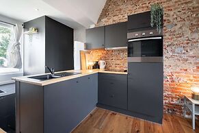 Two-bedroom Apartment by the River