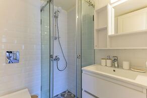 Quattro - Deluxe Studios & Rooftop in Batroun