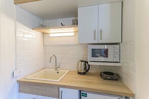 Quattro - Deluxe Studios & Rooftop in Batroun