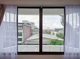 Xin Hotel at Udomsuk 25