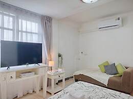 Xin Hotel at Udomsuk 25