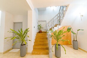 Reebah Inn & Suites