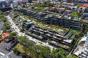 Savoy Monumentalis Garden View