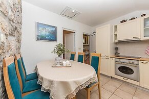 Apartman Listun