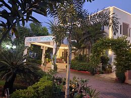 Highway Resort with Swimmingpool & Spa
